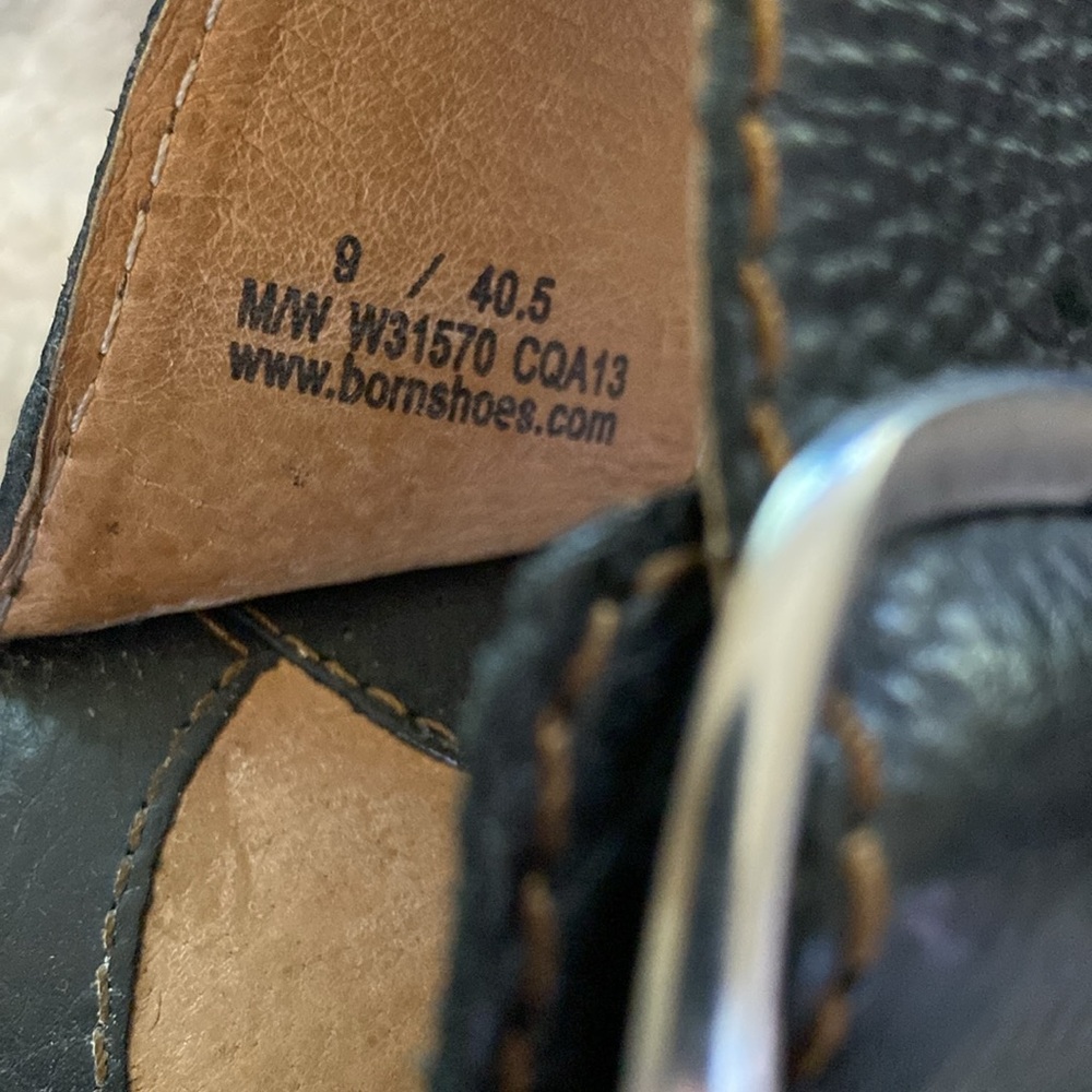 Born Leather Very Comfortable Platform Slides Nev… - image 4